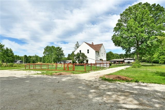 6349 Downs Road NW, Warren, OH 44481