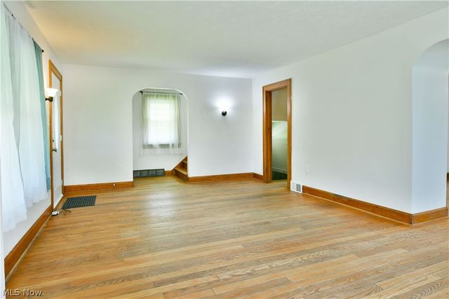 6349 Downs Road NW, Warren, OH 44481