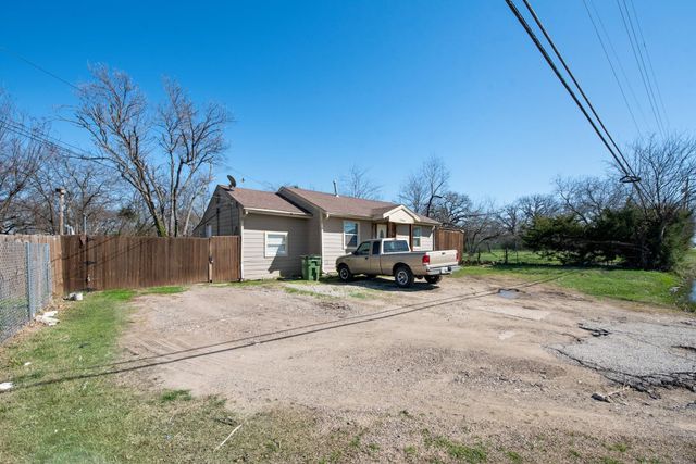 1906 S Peachtree Road, Balch Springs, TX 75180