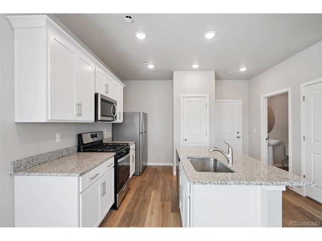 925 Montbello Ave, Fort Lupton, CO 80621