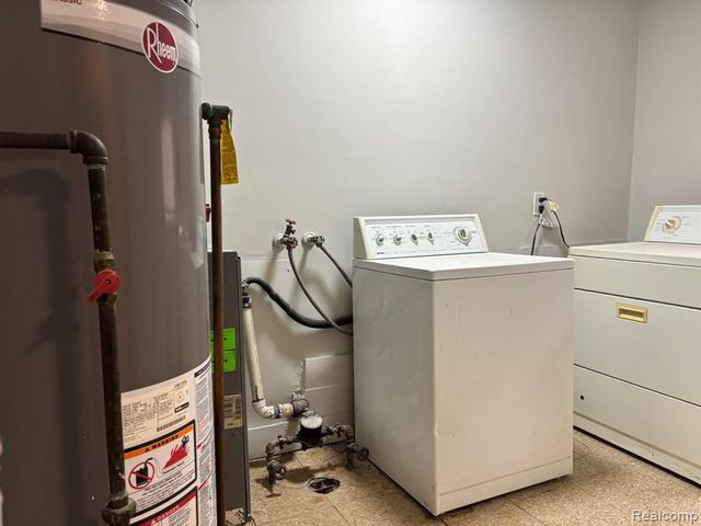 12730 Saratoga Street, Oak Park, MI 48237