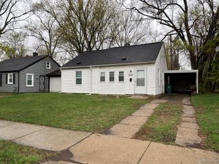 12730 Saratoga Street, Oak Park, MI 48237