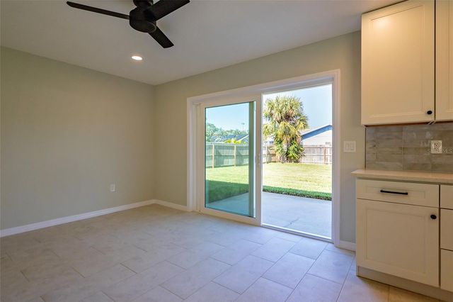 5114 36TH AVENUE DRIVE W, Bradenton, FL 34209