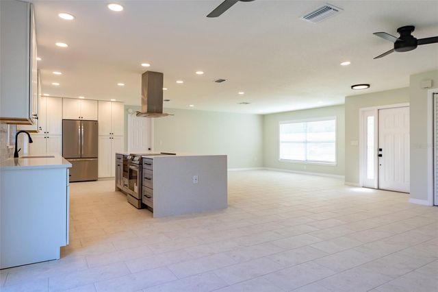 5114 36TH AVENUE DRIVE W, Bradenton, FL 34209