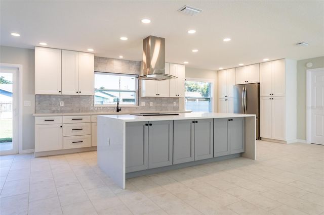 5114 36TH AVENUE DRIVE W, Bradenton, FL 34209