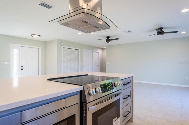 5114 36TH AVENUE DRIVE W, Bradenton, FL 34209