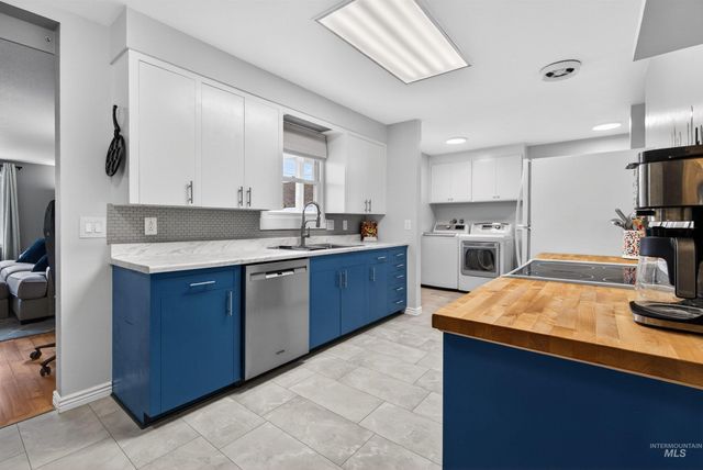 1323 S Vermont Avenue, Boise, ID 83706
