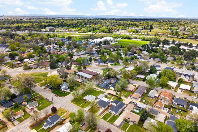 1323 S Vermont Avenue, Boise, ID 83706