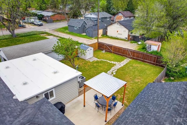 1323 S Vermont Avenue, Boise, ID 83706