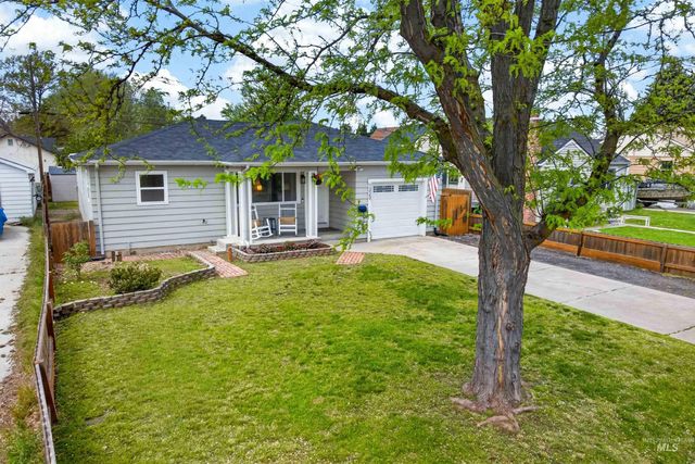 1323 S Vermont Avenue, Boise, ID 83706