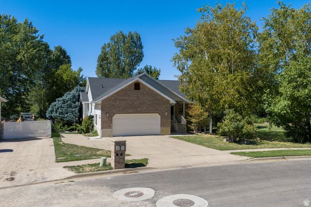 1789 N 800 E, North Ogden, UT 84414