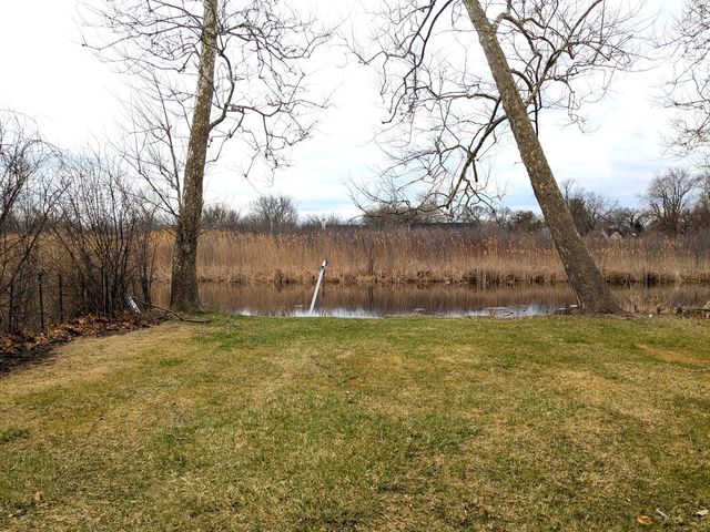 818 Sheridan Drive, Wauconda, IL 60084