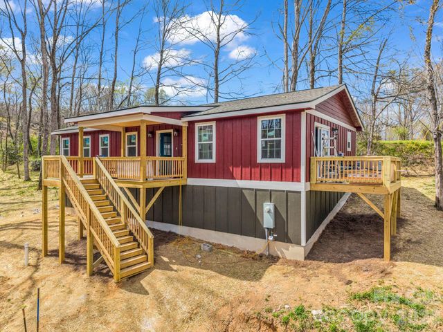 1458 Pickens Highway, Rosman, NC 28772