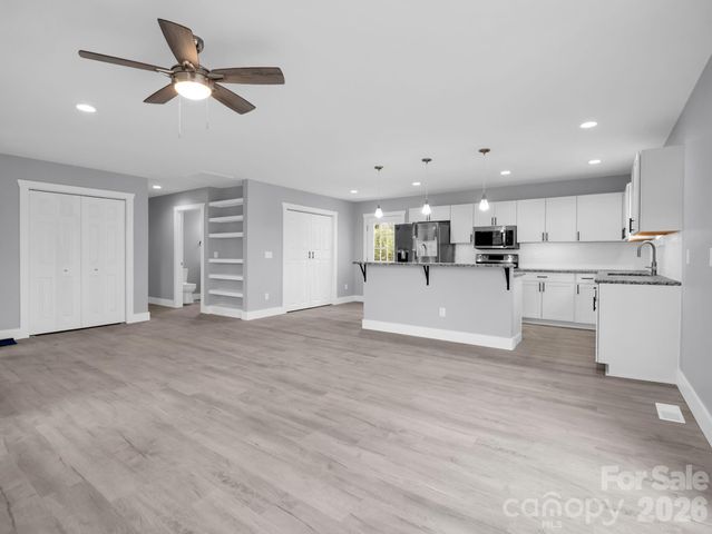 1458 Pickens Highway, Rosman, NC 28772