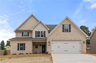 6963 Orchard Path Drive, Clemmons, NC 27012