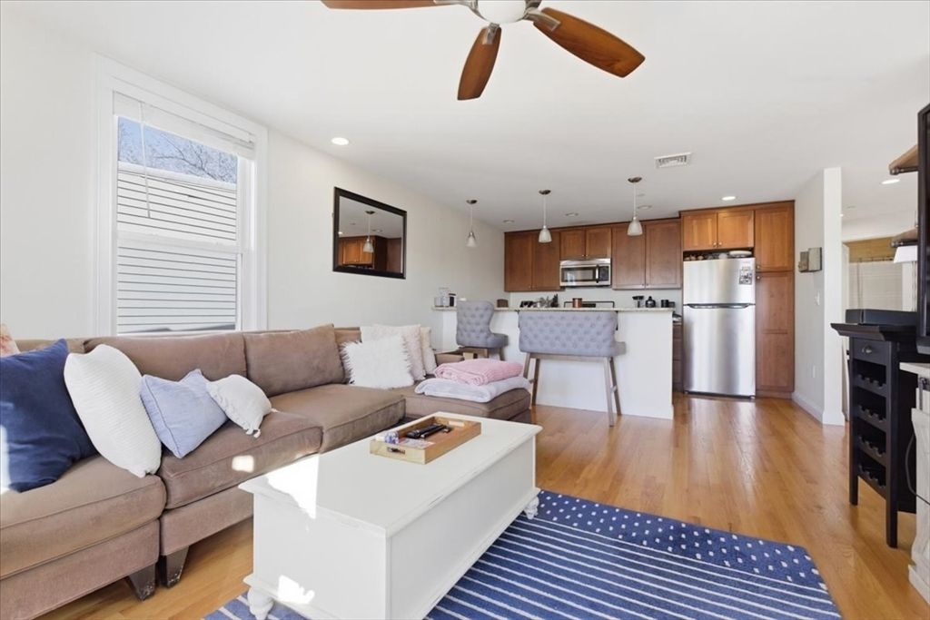 30 Boston St 3, Boston, MA 02127