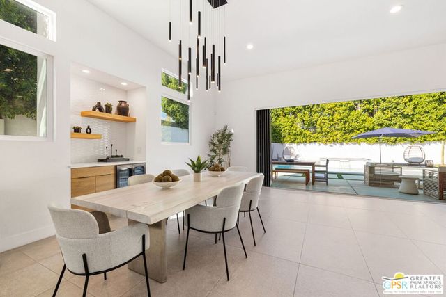 456 E Sonora Road, Palm Springs, CA 92264