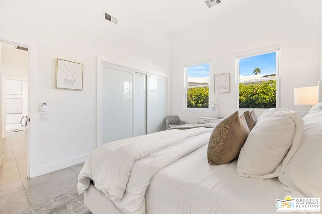 456 E Sonora Road, Palm Springs, CA 92264