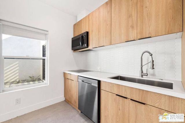 456 E Sonora Road, Palm Springs, CA 92264