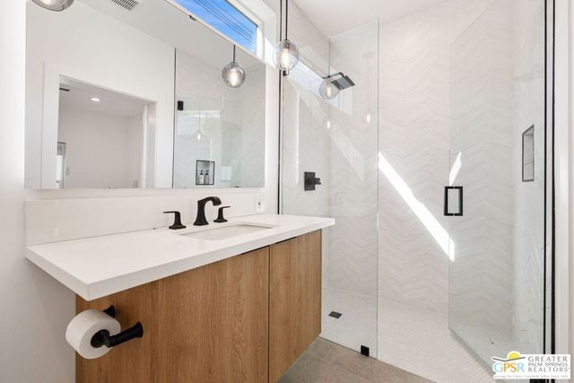 456 E Sonora Road, Palm Springs, CA 92264