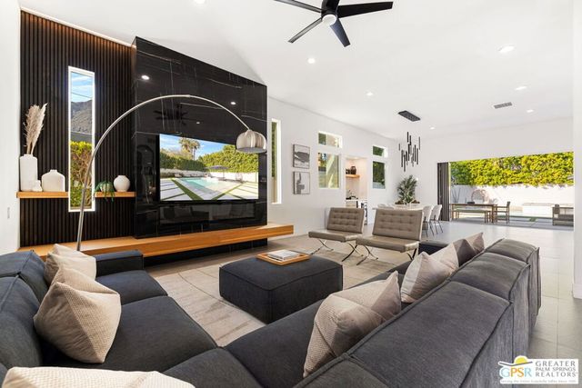 456 E Sonora Road, Palm Springs, CA 92264