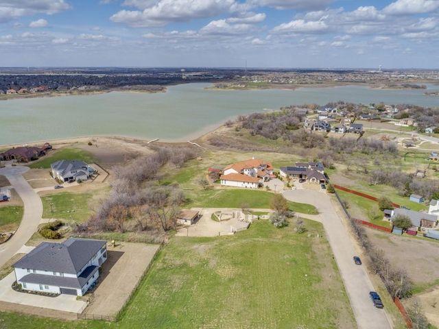 7409 Waters Edge Court, The Colony, TX 75056