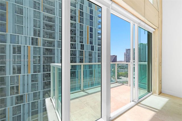 41 SE 5th St 906, Miami, FL 33131