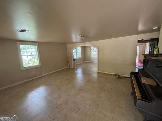 185 Old Griffin Road, Mcdonough, GA 30253