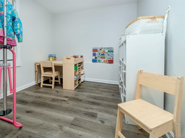 16 Underhill Road, Glen Head, NY 11545