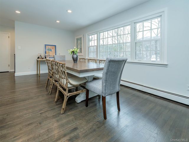 16 Underhill Road, Glen Head, NY 11545