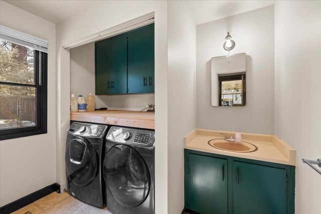 1408 Siskiyou Boulevard, Medford, OR 97504