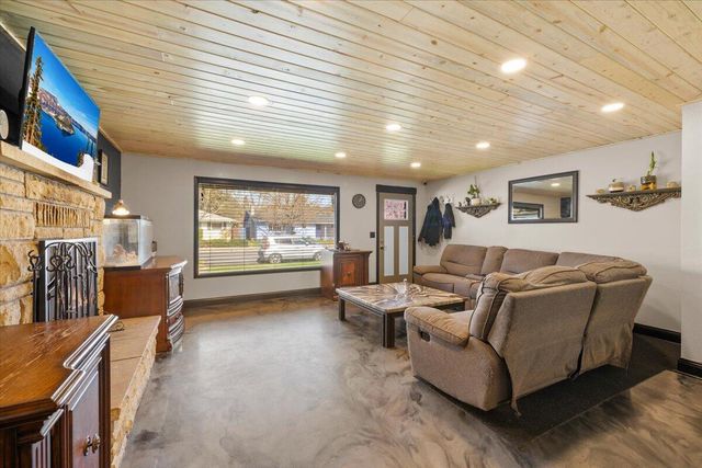 1408 Siskiyou Boulevard, Medford, OR 97504