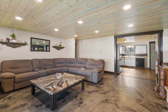 1408 Siskiyou Boulevard, Medford, OR 97504