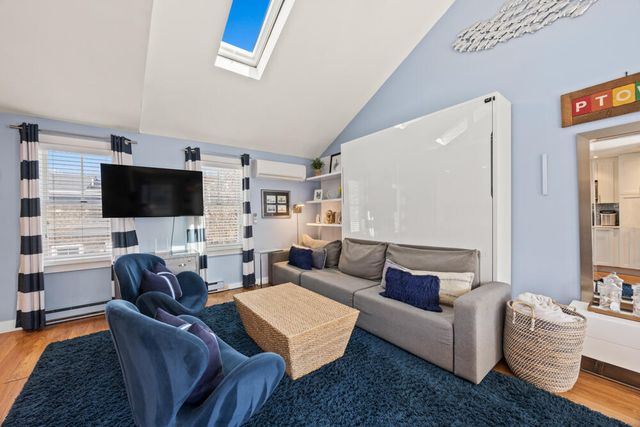 147 Commercial Street UL7, Provincetown, MA 02657