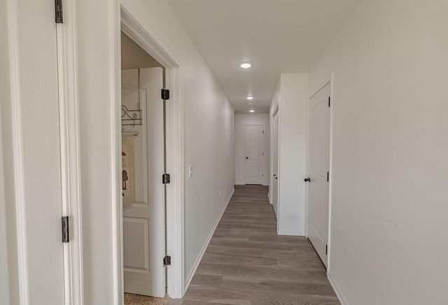 185 Pin Oak Court, Hollister, MO 65672