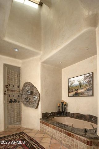 5526 E ROADRUNNER Road, Paradise Valley, AZ 85253