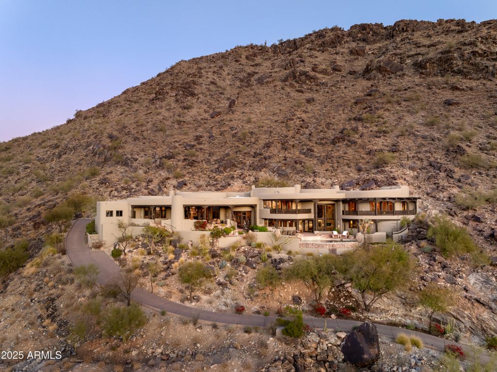 5526 E ROADRUNNER Road, Paradise Valley, AZ 85253