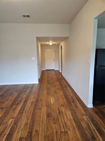 5614 Straight Way, Houston, TX 77339