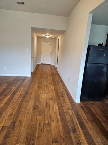 5614 Straight Way, Houston, TX 77339