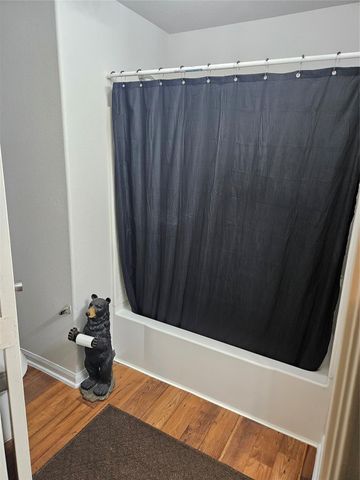 5614 Straight Way, Houston, TX 77339