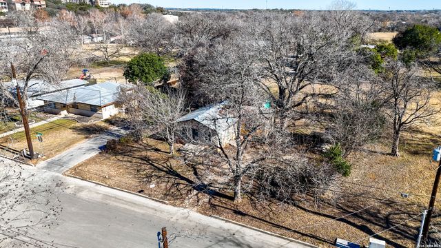 964 N Union Ave, New Braunfels, TX 78130