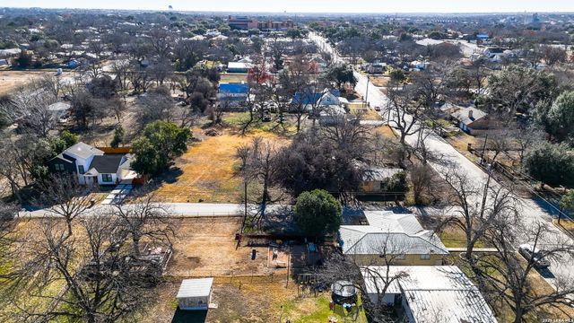 964 N Union Ave, New Braunfels, TX 78130