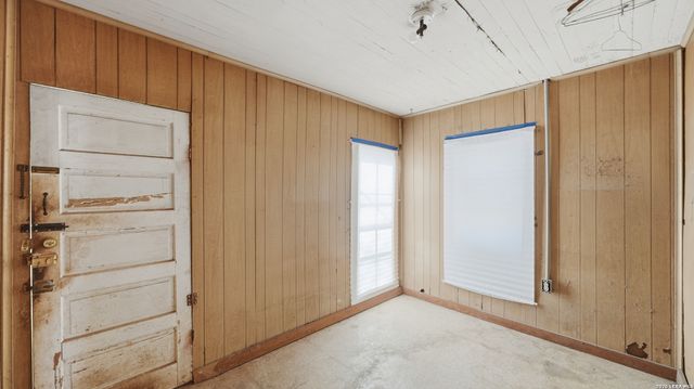 964 N Union Ave, New Braunfels, TX 78130