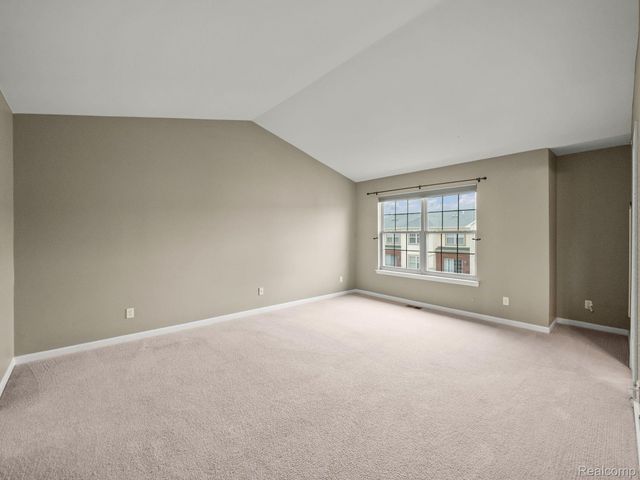 3139 CAMDEN Drive, Troy, MI 48084