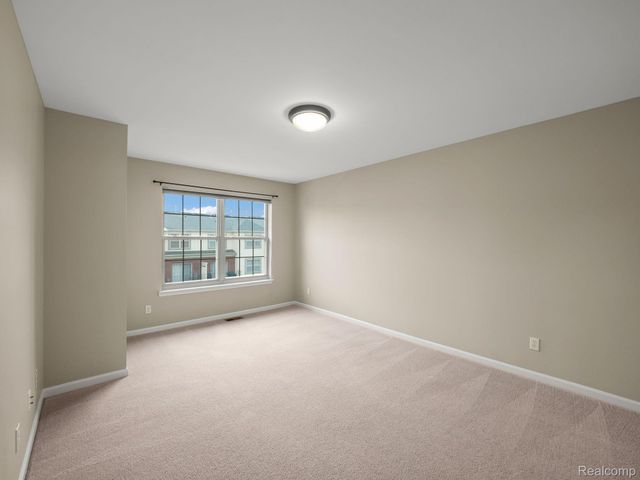 3139 CAMDEN Drive, Troy, MI 48084