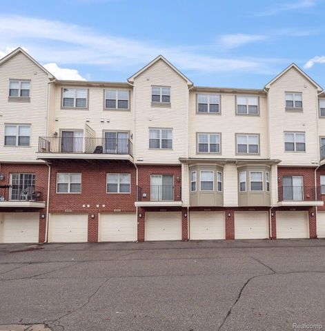 3139 CAMDEN Drive, Troy, MI 48084
