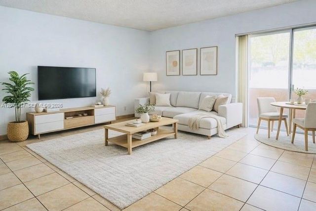 4850 SW 63rd Terrace 114, Davie, FL 33314