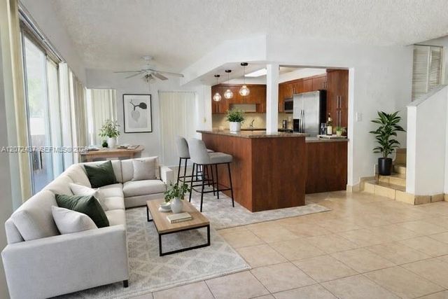 4850 SW 63rd Terrace 114, Davie, FL 33314
