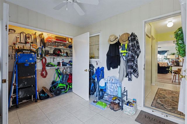 1327 GLENDALE CIRCLE W 218, Sarasota, FL 34232