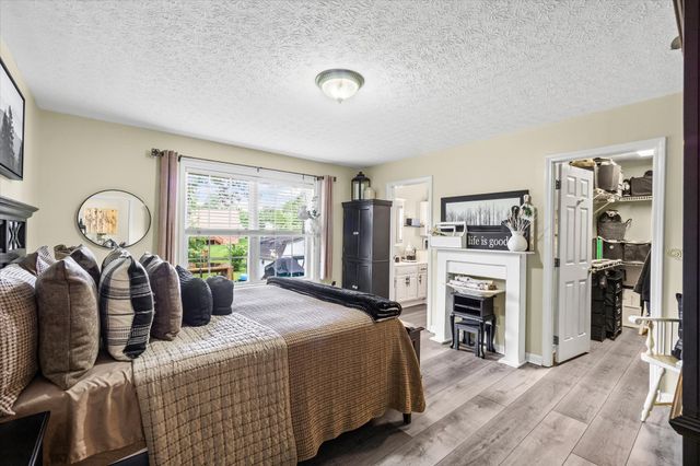 711 Chacoto Dr, Crossville, TN 38572